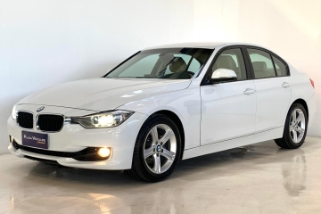 320i