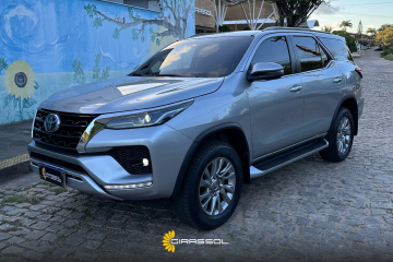 HILUX SW4