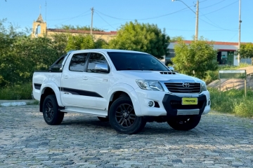 HILUX