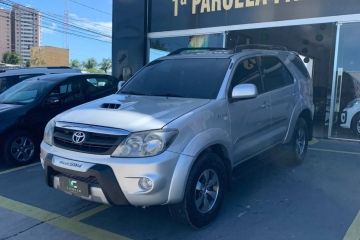 HILUX SW4