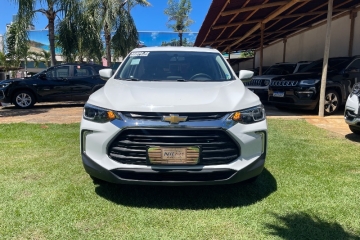 TRACKER LT