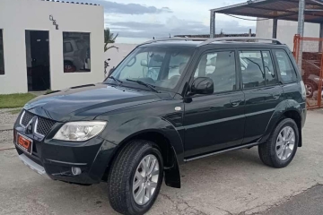 PAJERO TR4
