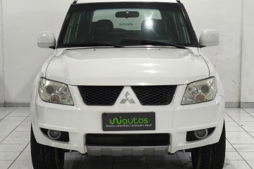PAJERO TR4