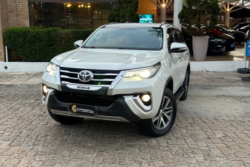 HILUX SW4