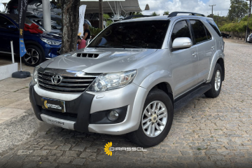HILUX SW4