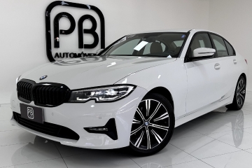 320i